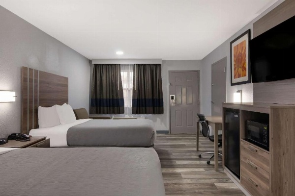 Quality Inn near Casinos and Convention Center image 17