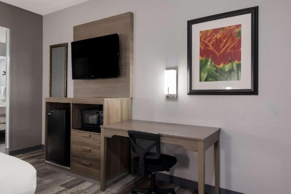 Quality Inn near Casinos and Convention Center image 8