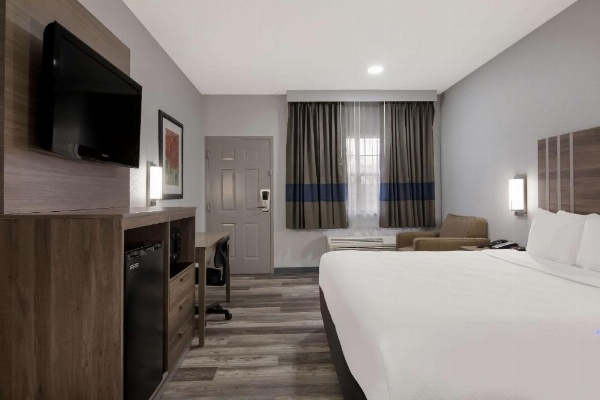 Quality Inn near Casinos and Convention Center image 9